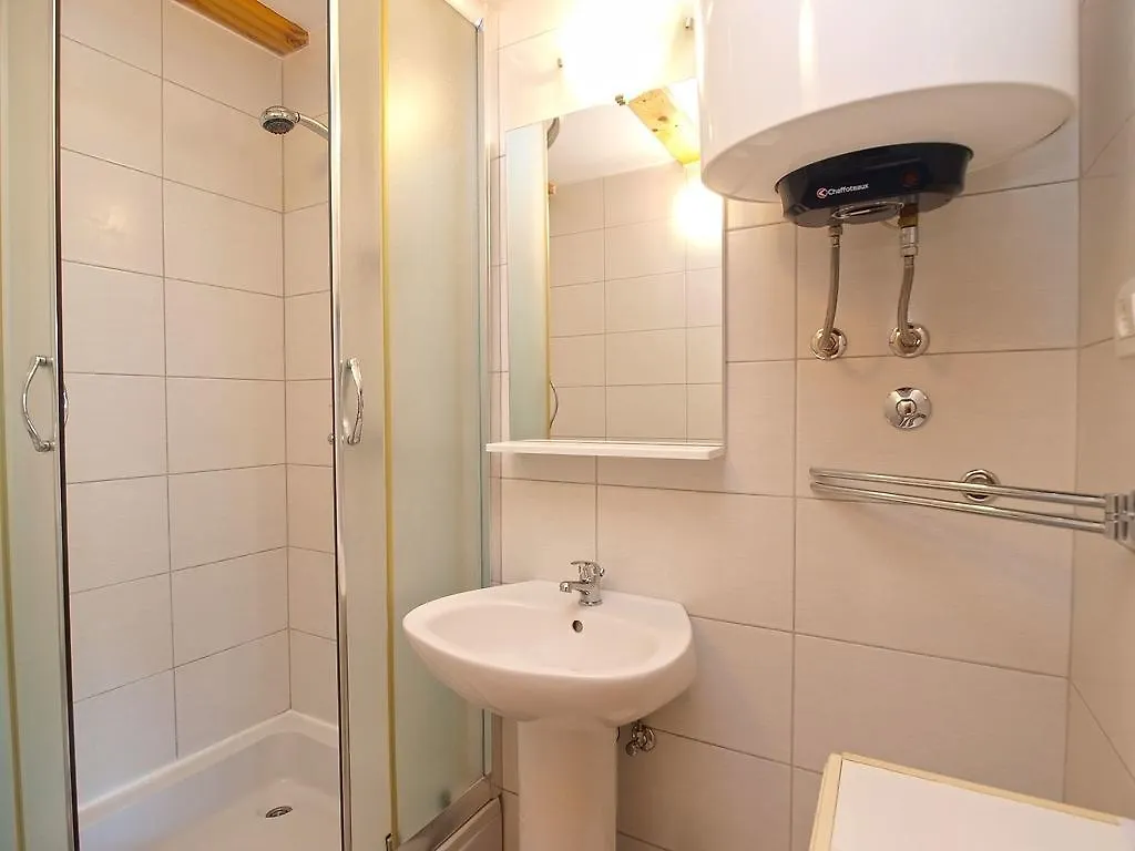 Apartments Elsa 534 Štinjan