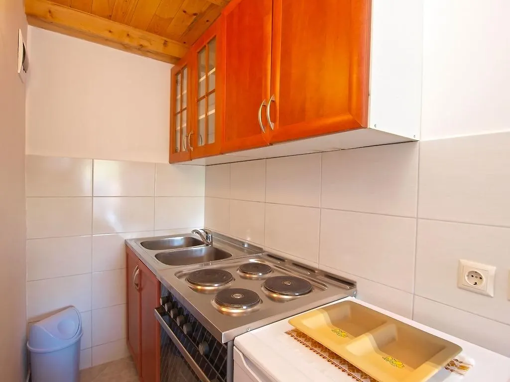 Apartments Elsa 534 Štinjan