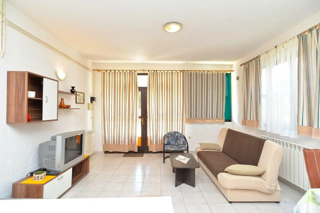 Apartments Elsa 534 Štinjan Hırvatistan