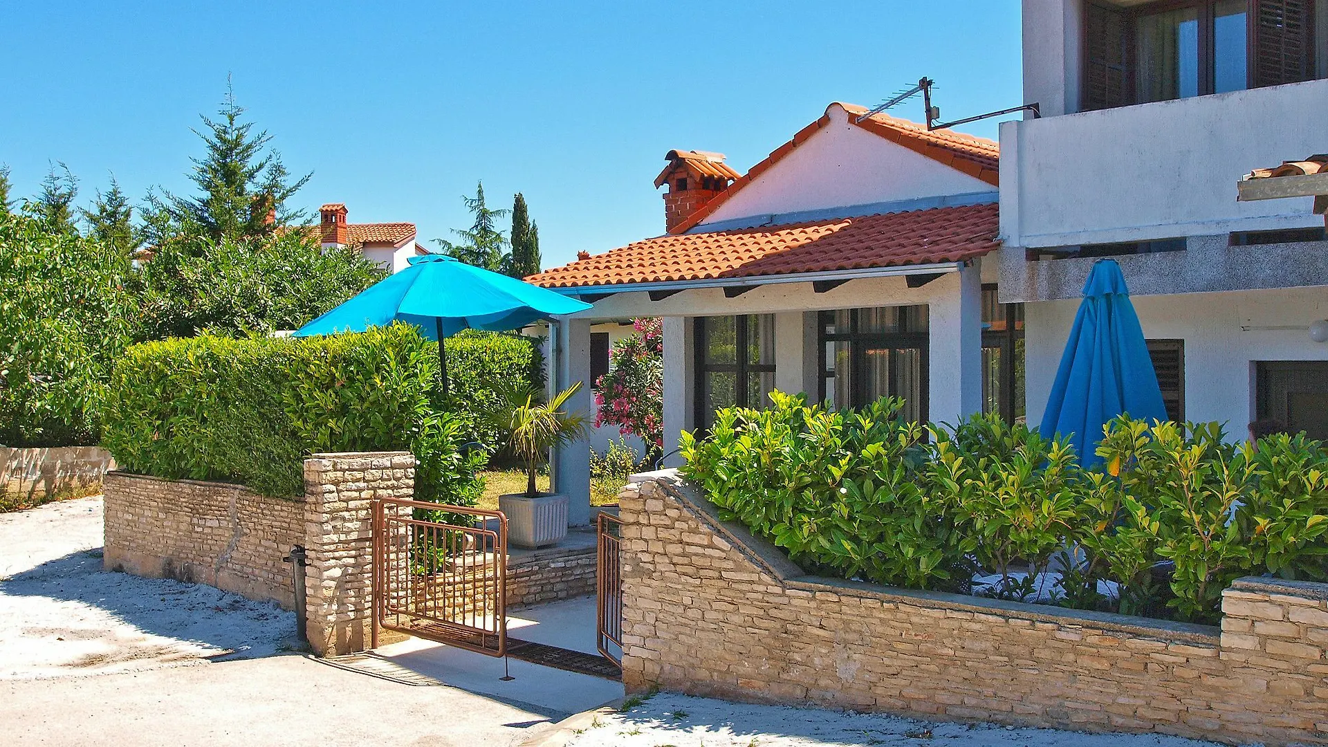 Apartments Elsa 534 Štinjan